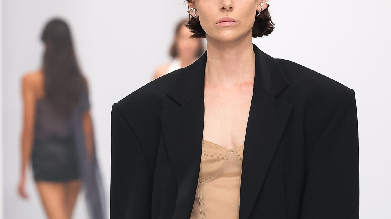 COURTNEY ZHENG RUNWAY