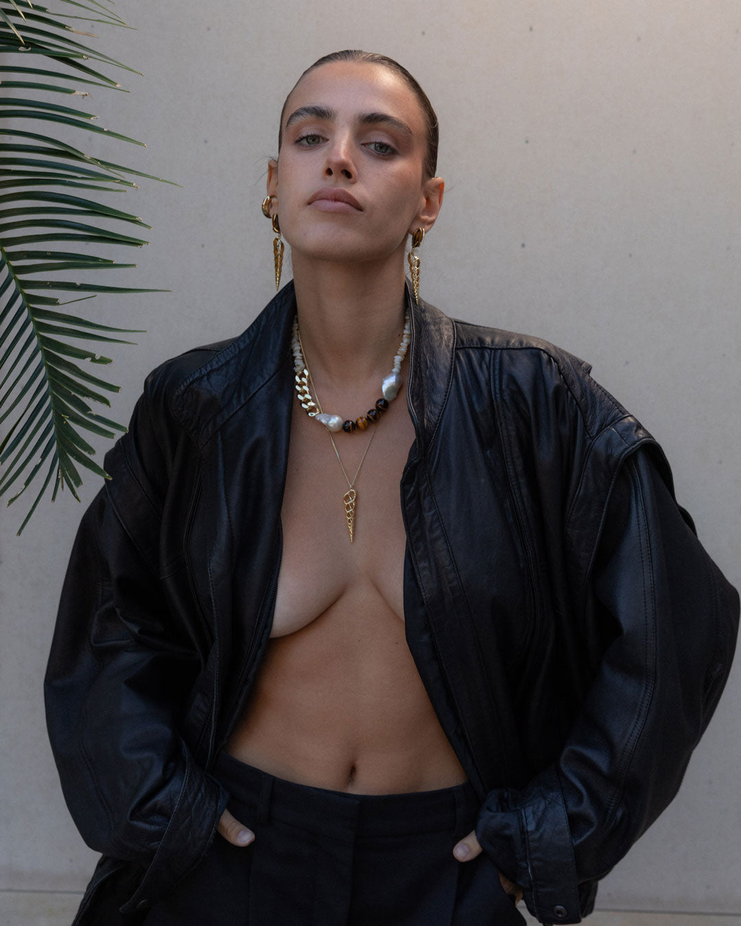 BEACHED PEARL + SHELL STATEMENT NECKLACE