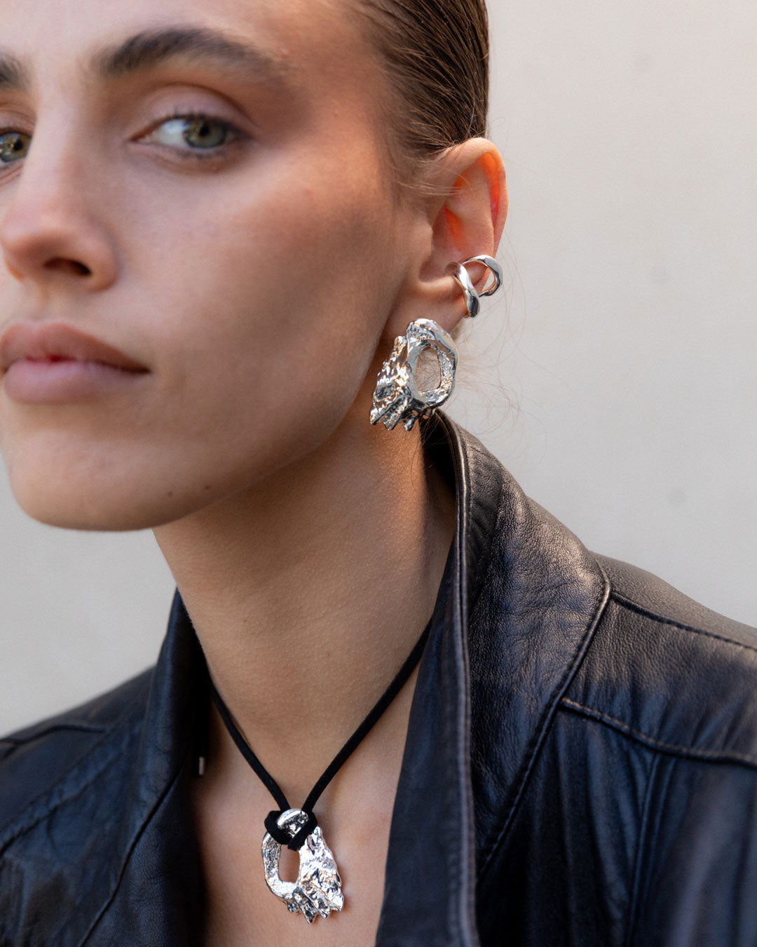 HORIZONS SHELL EARRINGS