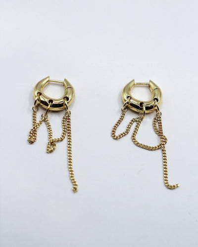 Dripping Chain Huggie Earrings | Gold