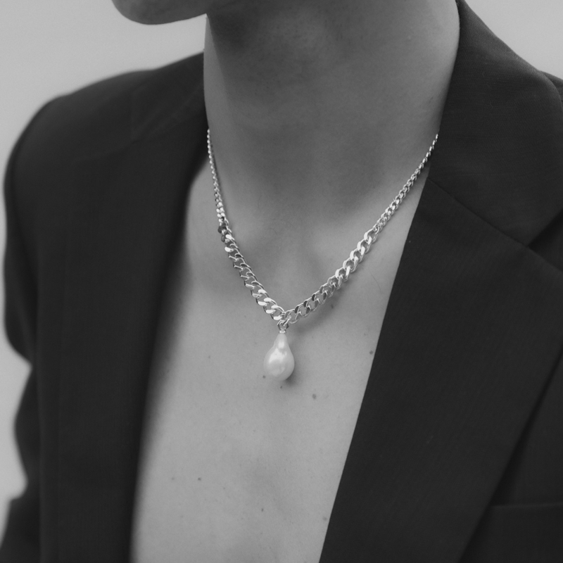 Fierce Pendant Necklace - Pearl